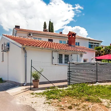 Little House - Just Few Steps From The City Center