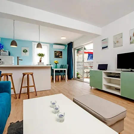 Little House - Just Few Steps From The City Center Holiday home *