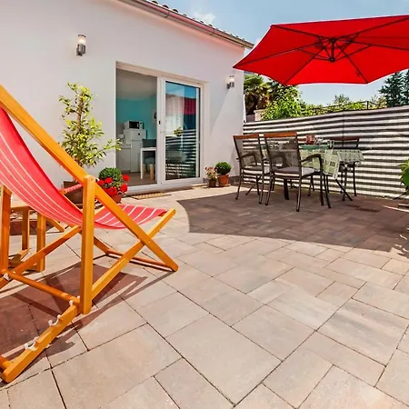Little House - Just Few Steps From The City Center *